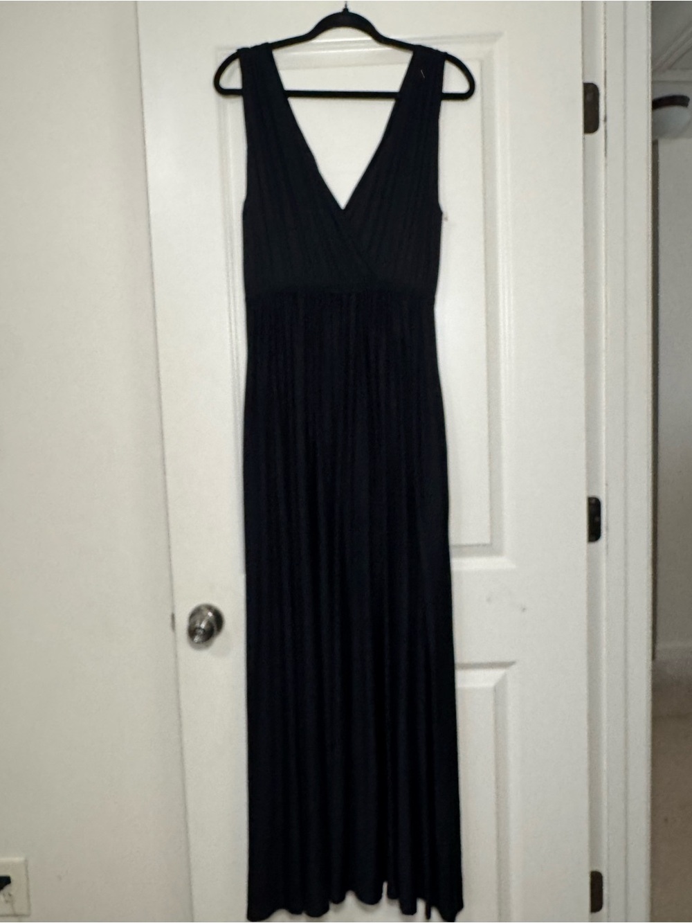 Banana Republic GODDESS MAXI DRESS Sleeveless Pleated Maxi Dress S black - Picture 2 of 8